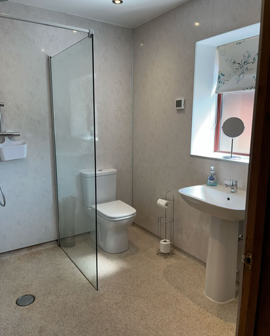 Pool View - shower room
