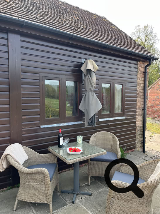 The Dairy cottage patio