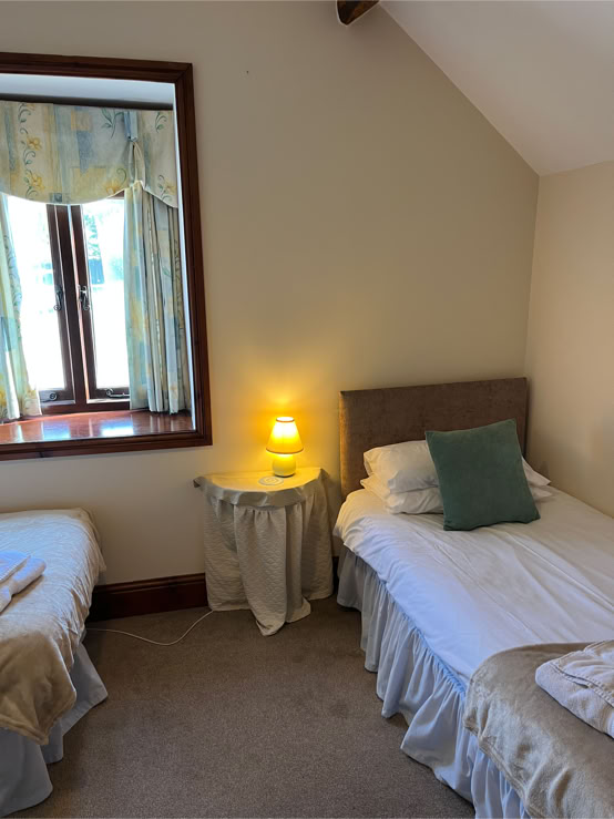 Mill House - twin bedroom
